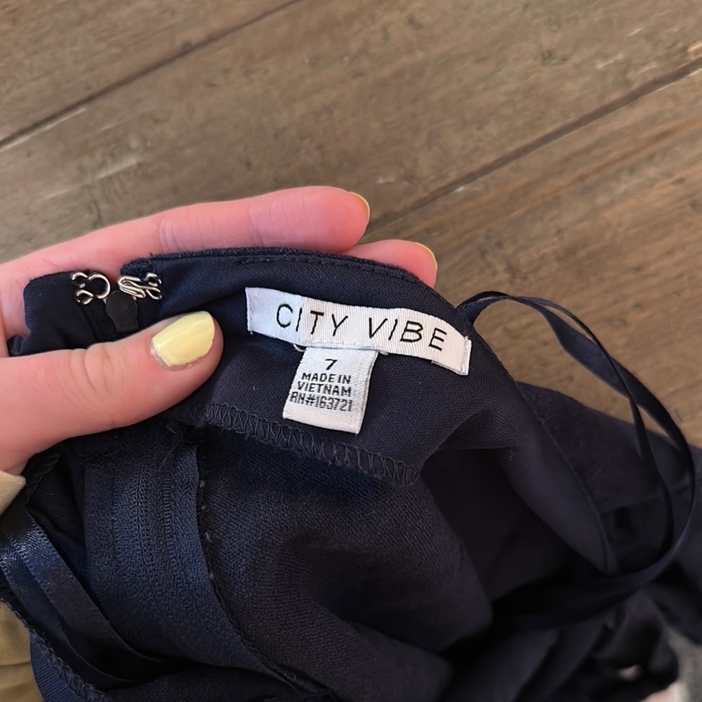 City Vibe Navy Dress with Bow Detailing - Picture 2 of 3